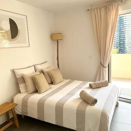 Luxueux Neuf - Frontiere - Piscine - Parking Prive Appartamento Monte Carlo